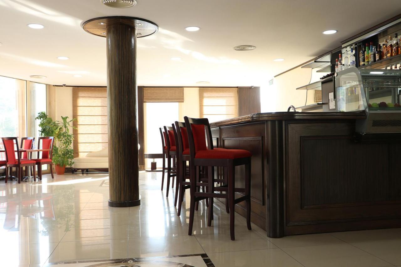 Golden Lili Resort & Spa Aley Bagian luar foto